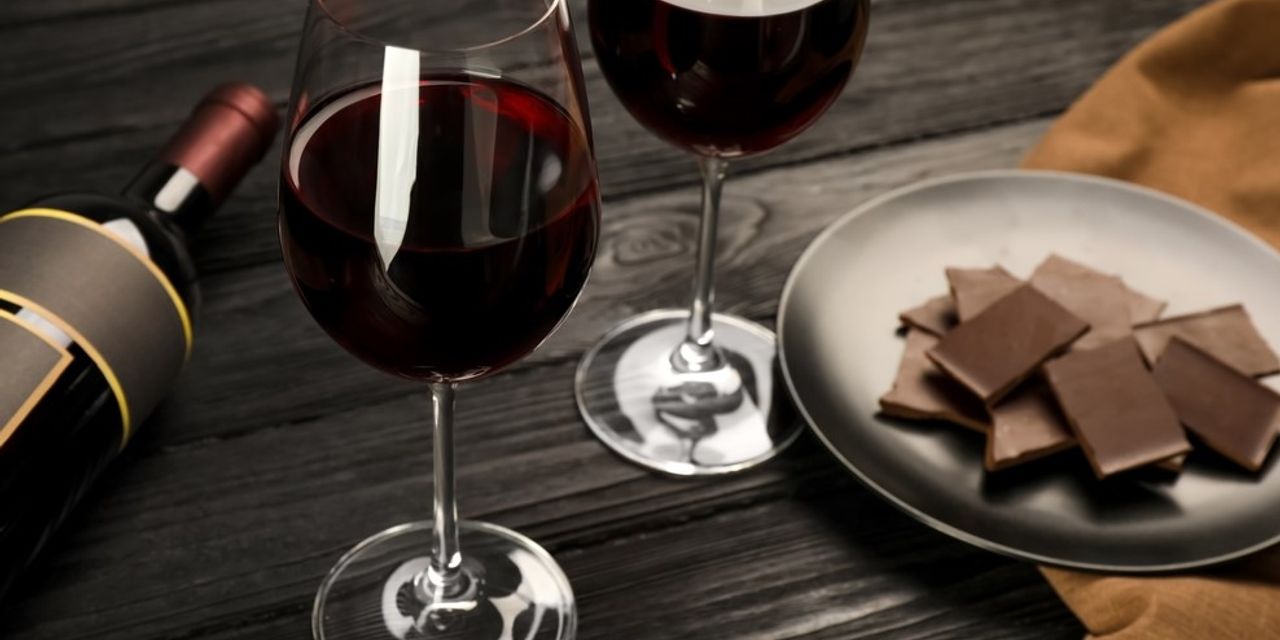 Vin rosu demidulce