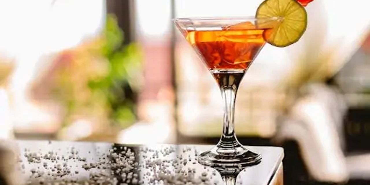 vermut nitela shop magazin online de bauturi bauturi ieftine originale cinzano campari cocktail 1 min.jpg 1 vermut nitela shop magazin online de bauturi bauturi ieftine originale cinzano campari cocktail 1 min.jpg 1