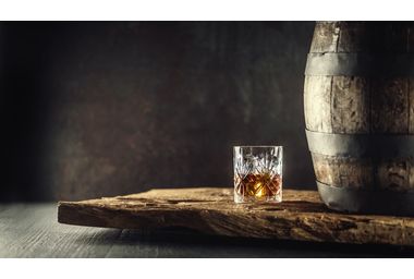 Bourbon Whisky: istorie, sortimente și sugestii de rețete delicioase