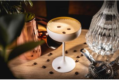 Top 7 cocktailuri emblematice pe care trebuie să le încerci în Londra