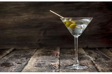 Rețete Martini cocktail: cele mai populare variante și cum le poți prepara