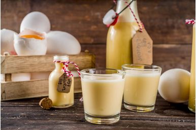 Secretul deliciosului lichior de ouă: Rețete clasice și variante inovatoare