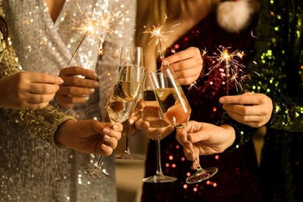 Ce șampanie sau prosecco alegi pentru masa de Revelion, în funcție de buget Ce șampanie sau prosecco alegi pentru masa de Revelion, în funcție de buget