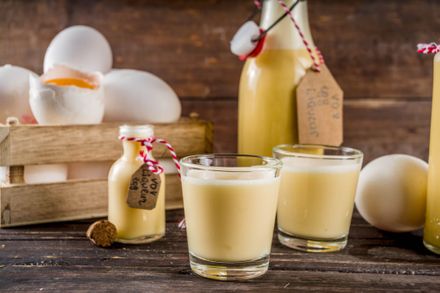 Secretul deliciosului lichior de ouă: Rețete clasice și variante inovatoare Secretul deliciosului lichior de ouă: Rețete clasice și variante inovatoare