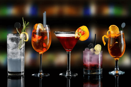 Top 25 cele mai populare rețete de cocktailuri alcoolice Top 25 cele mai populare rețete de cocktailuri alcoolice
