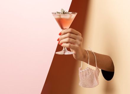 Cele mai bune cocktailuri pentru fiecare zodie: Descoperă preferințele tale astrale