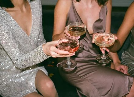 Vin spumant vs șampanie: diferențe, tipuri, rețete