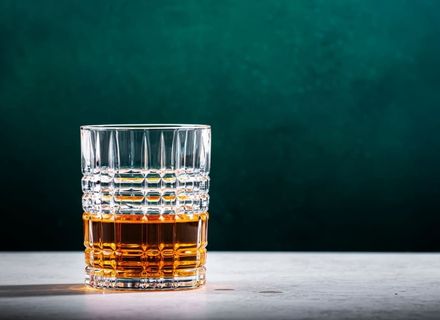 Whisky vs. whiskey vs. bourbon vs. scotch: care sunt diferențele?