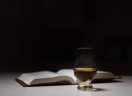 Care este cel mai bun coniac românesc și cum îl alegi