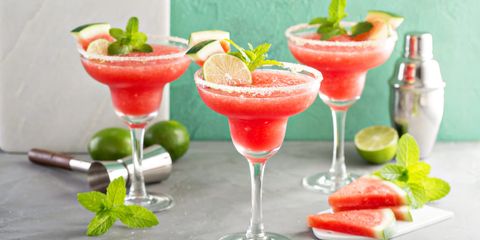 Prezentare cocktailuri cu pepene roșu Prezentare cocktailuri cu pepene roșu