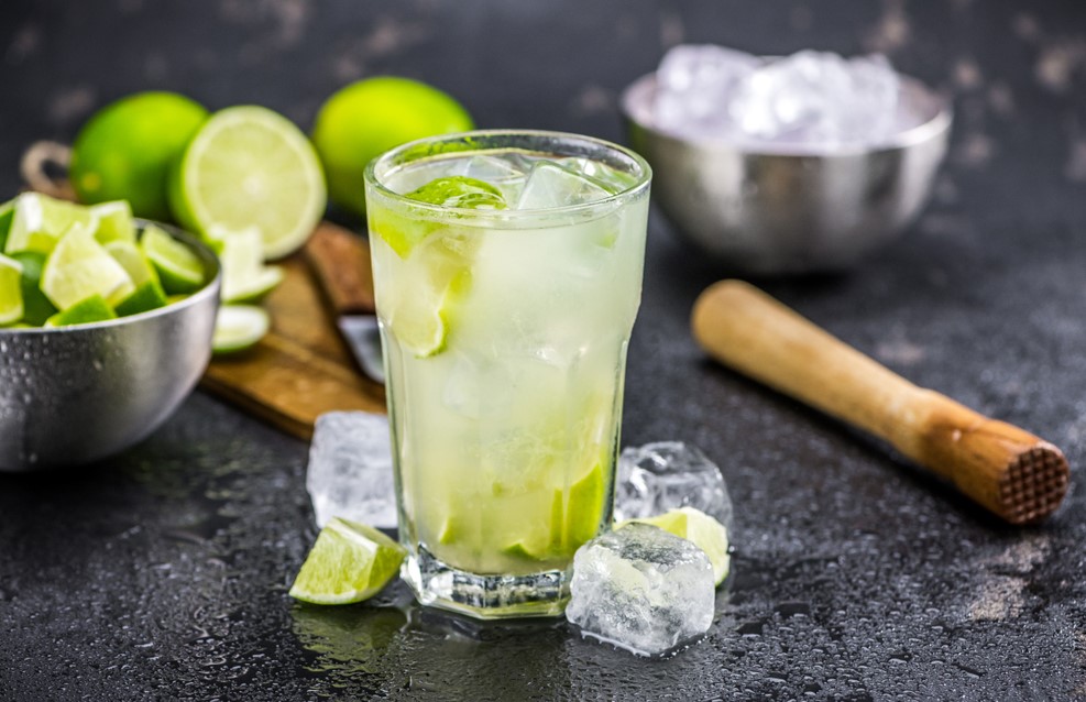 Preparare Cocktail Caipirinha